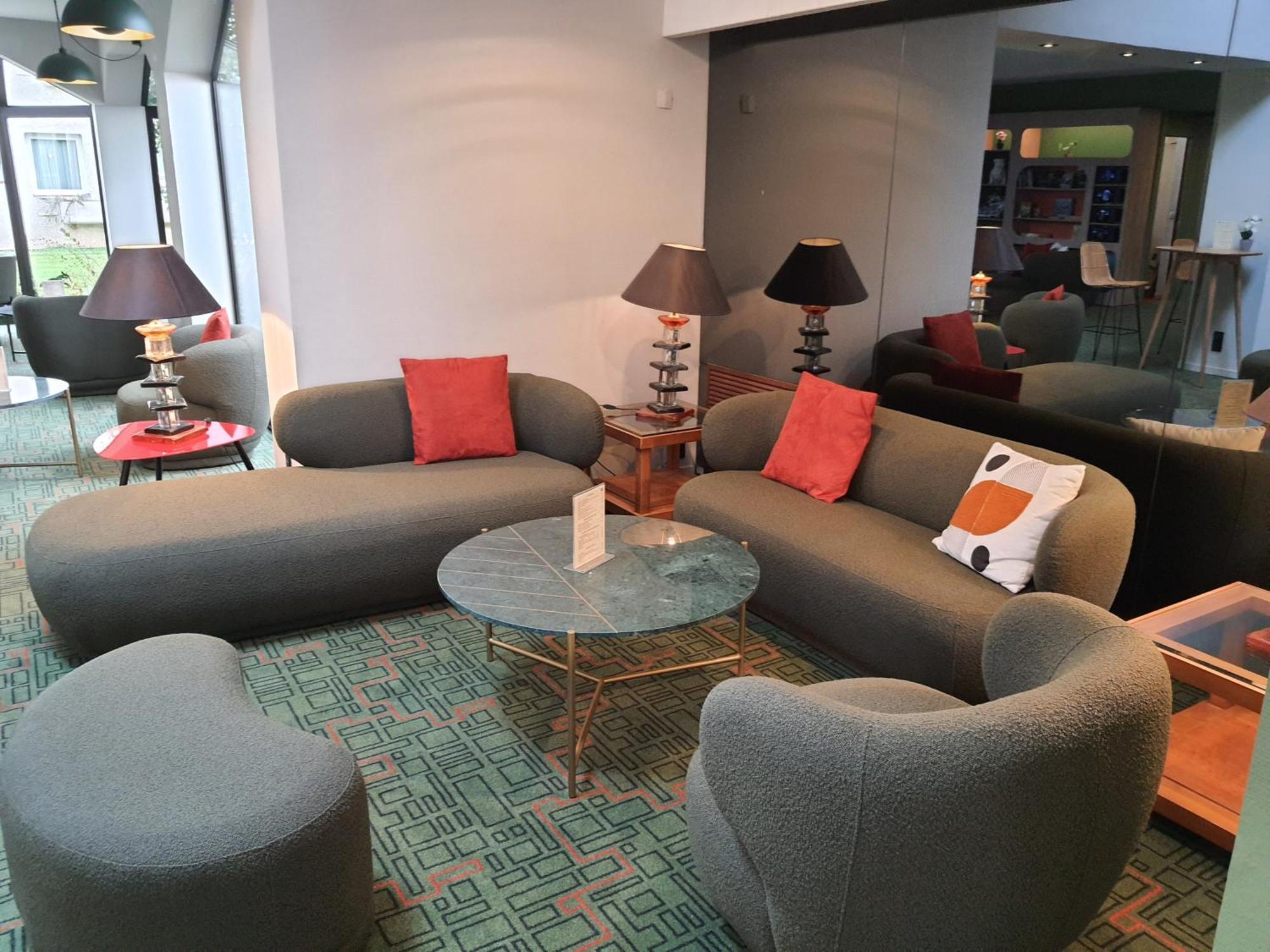 Ibis Styles Lisieux Normandie Экстерьер фото
