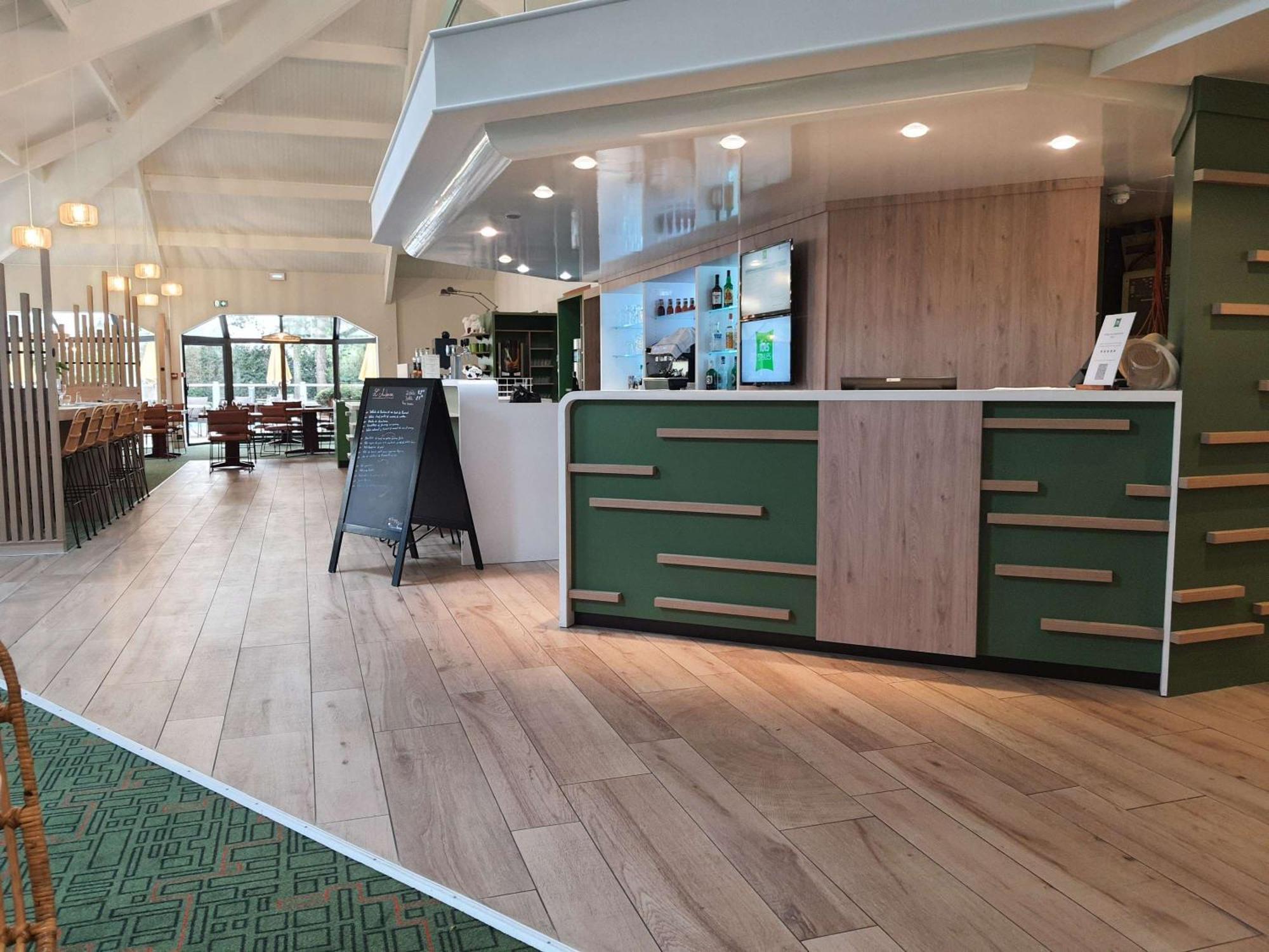 Ibis Styles Lisieux Normandie Экстерьер фото
