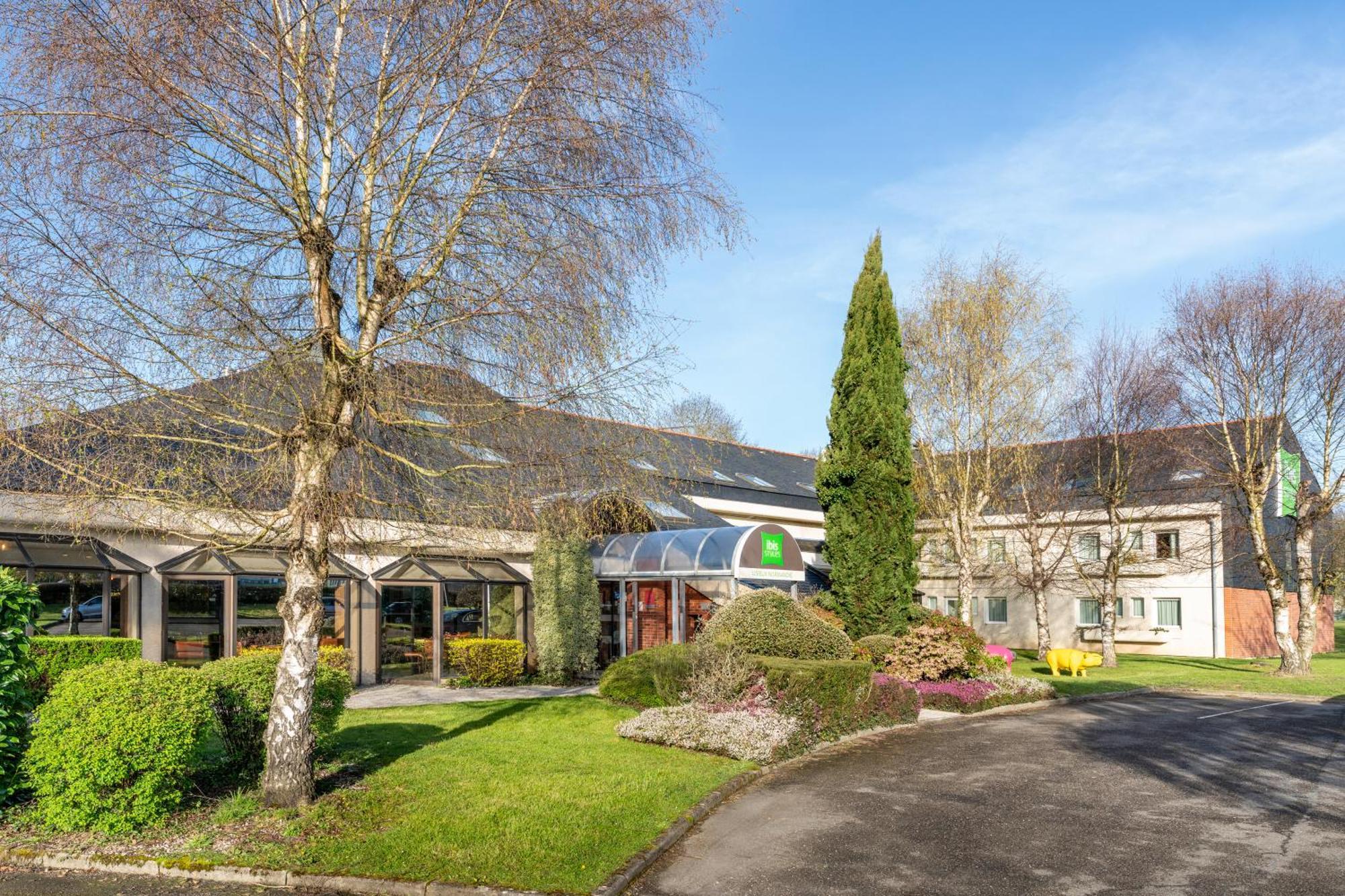 Ibis Styles Lisieux Normandie Экстерьер фото
